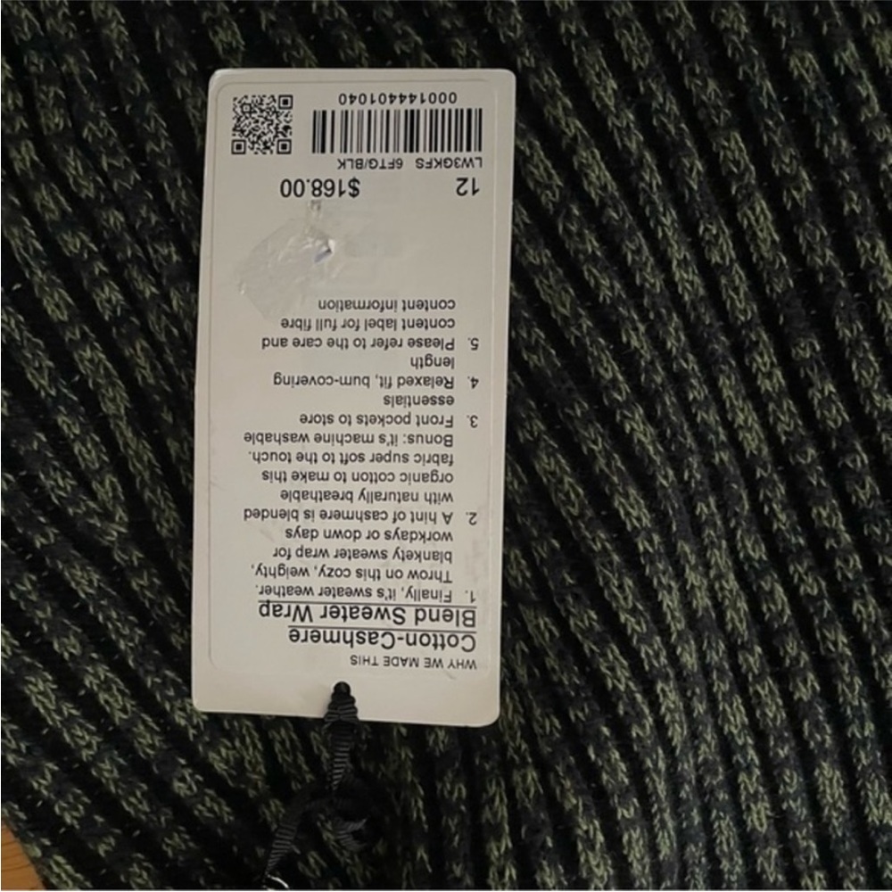 lululemon athletica Cotton-Cashmere Blend Sweater Wrap - Picture 3 of 8